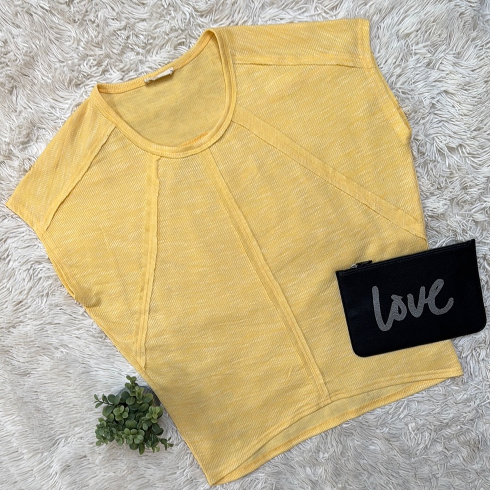 🎉HP🎉 New In Ribbed Dolman SS Top 💗 Yellow